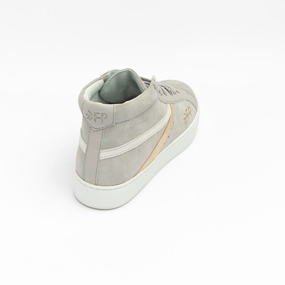 FP Leather Sneaker [6] - Picture 6 of 7